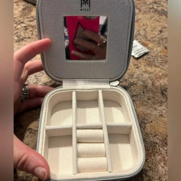 Milly Travel Jewelry Box - Picture 4 of 4